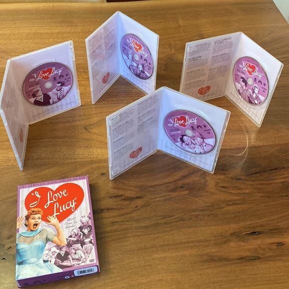 I Love Lucy complete 6th season on 4 DVDs
Excellent condition - Picture 5 of 6